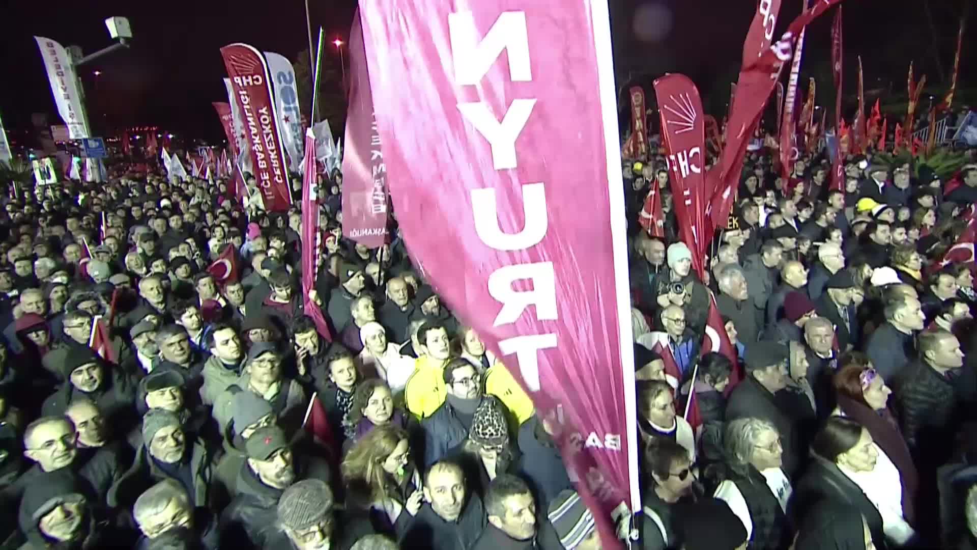 Saraçhane’de 99’uncu miting gerçekleştirildi: Aynı meydanda bir yıl sonra 'Millet İradesine Sahip Çıktı'